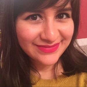 Meet your Posher, Chloe